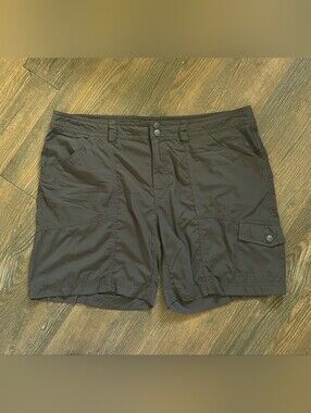 The North Face Women's Size 14 Cargo Hiking Shorts Khaki Brown Quick Dry Trail